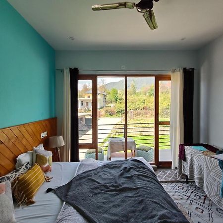 Flyscape Hostel Bīr Екстериор снимка