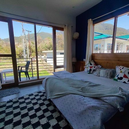 Flyscape Hostel Bīr Екстериор снимка