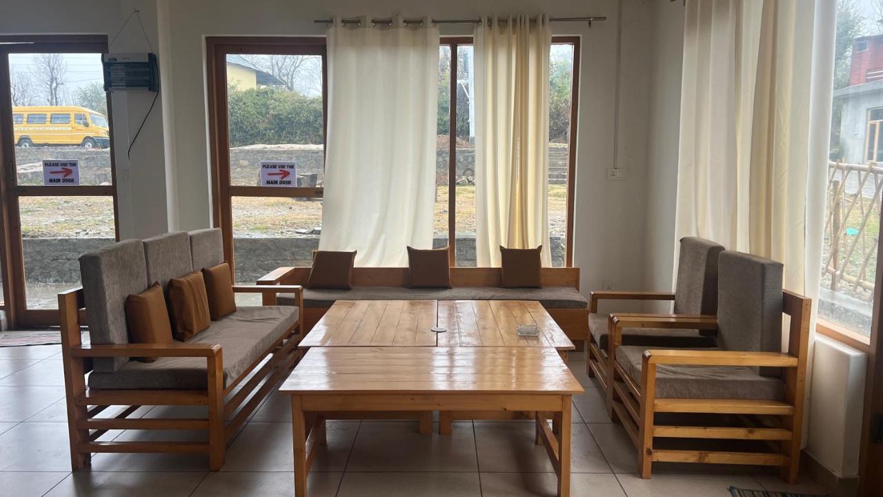 Flyscape Hostel Bīr Екстериор снимка