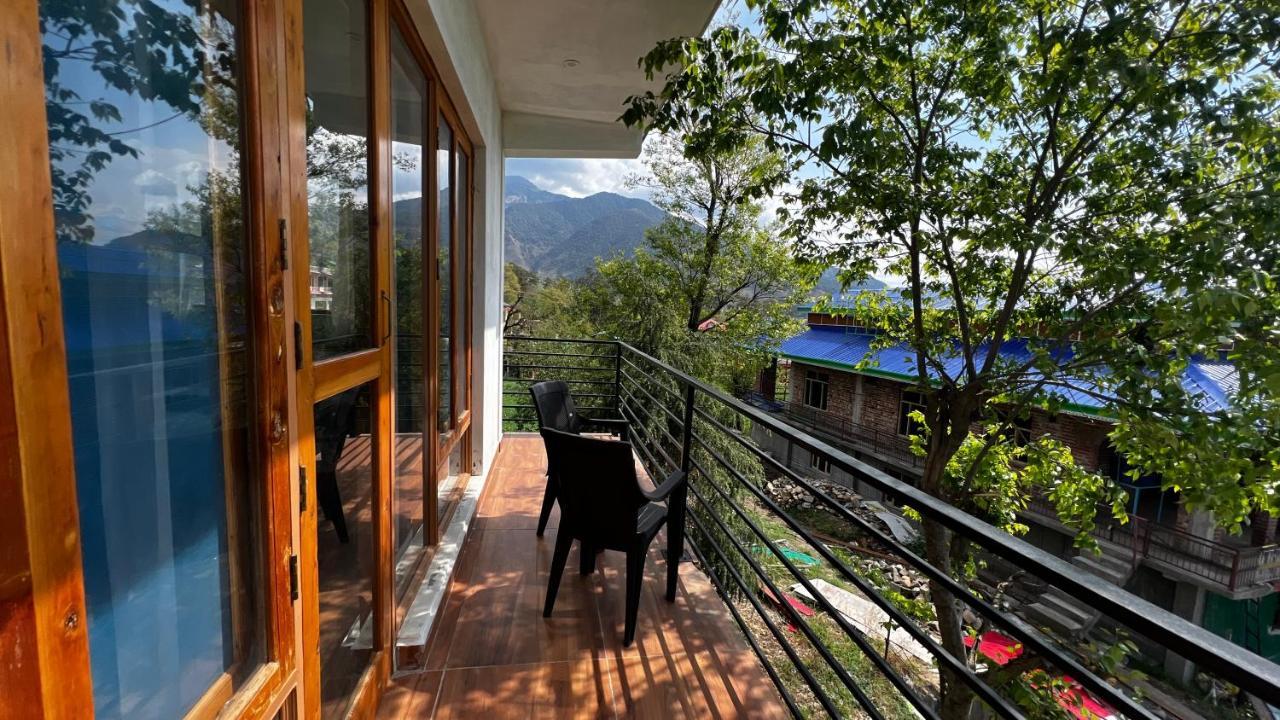 Flyscape Hostel Bīr Екстериор снимка