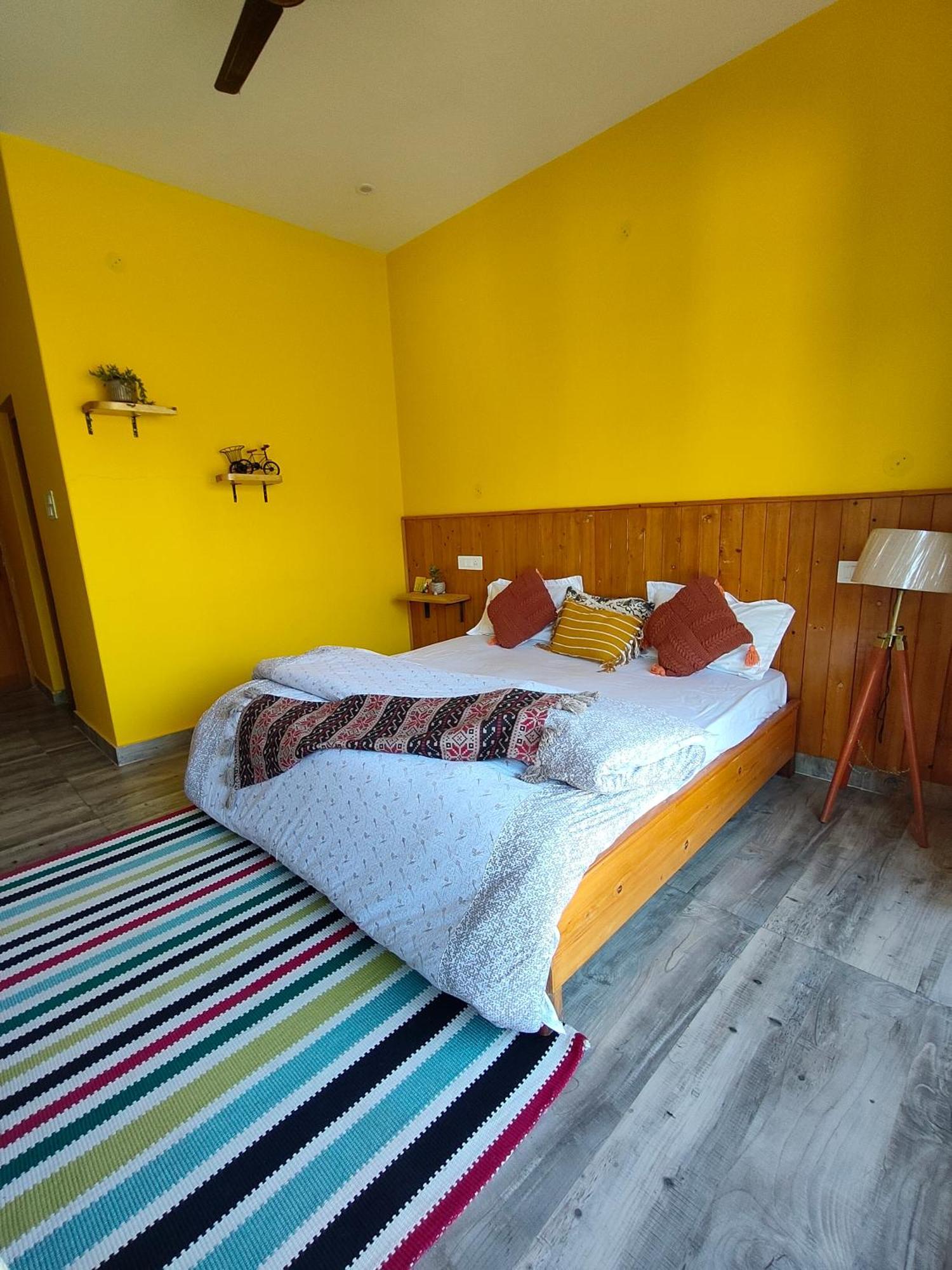 Flyscape Hostel Bīr Екстериор снимка