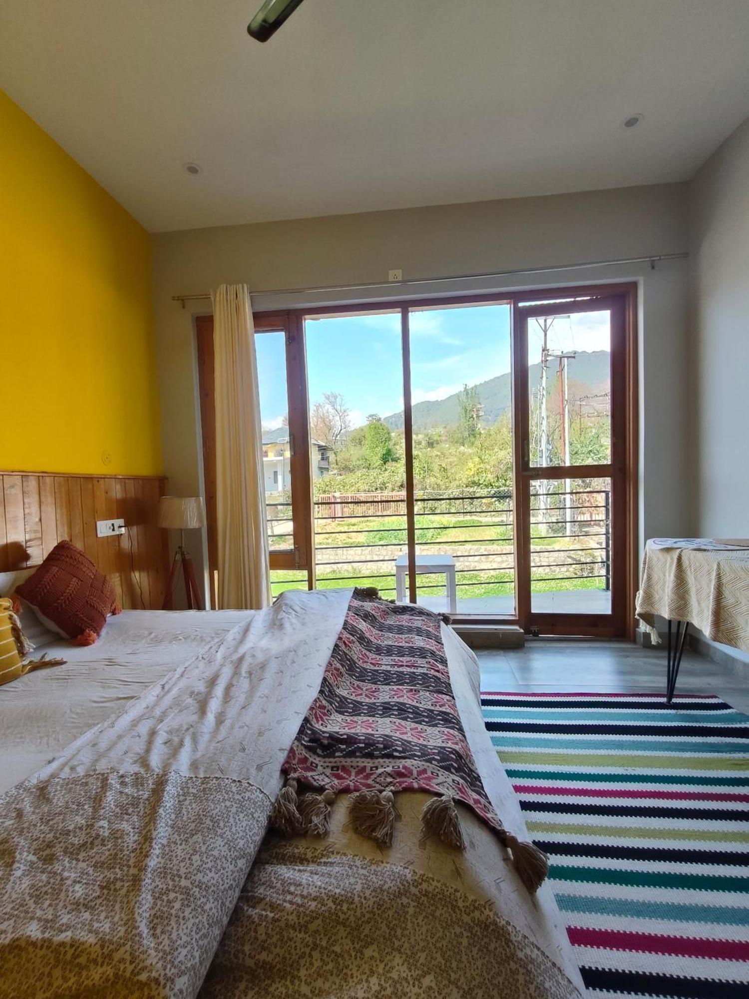 Flyscape Hostel Bīr Екстериор снимка