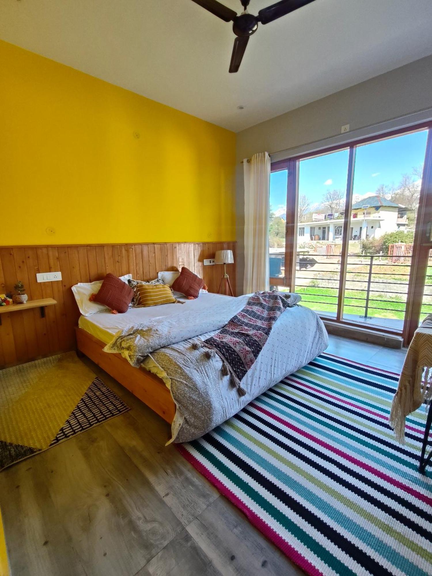 Flyscape Hostel Bīr Екстериор снимка