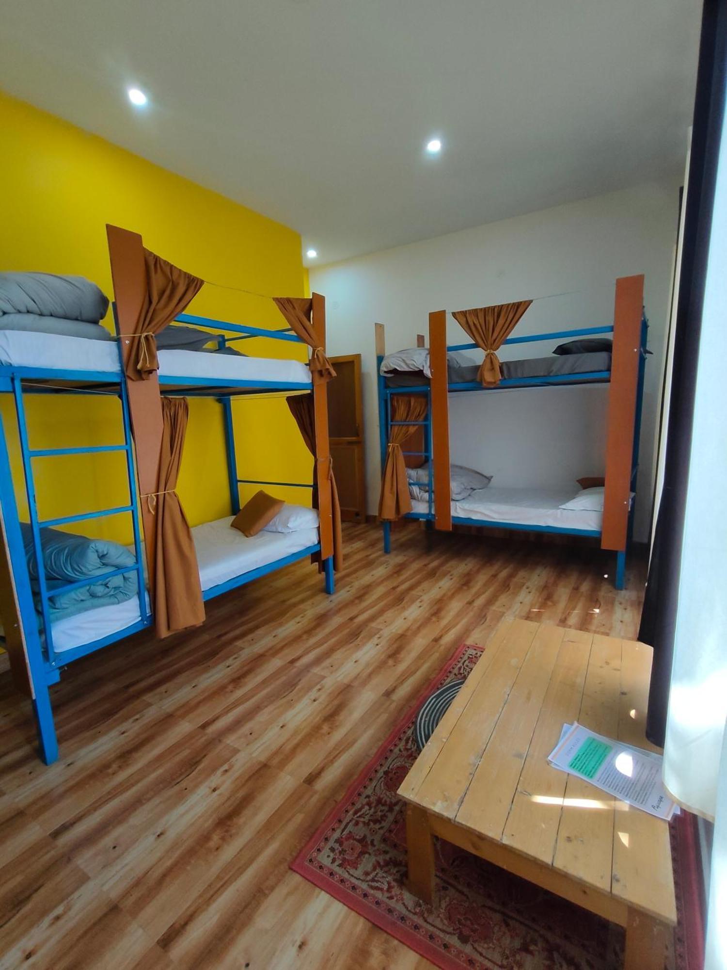 Flyscape Hostel Bīr Екстериор снимка