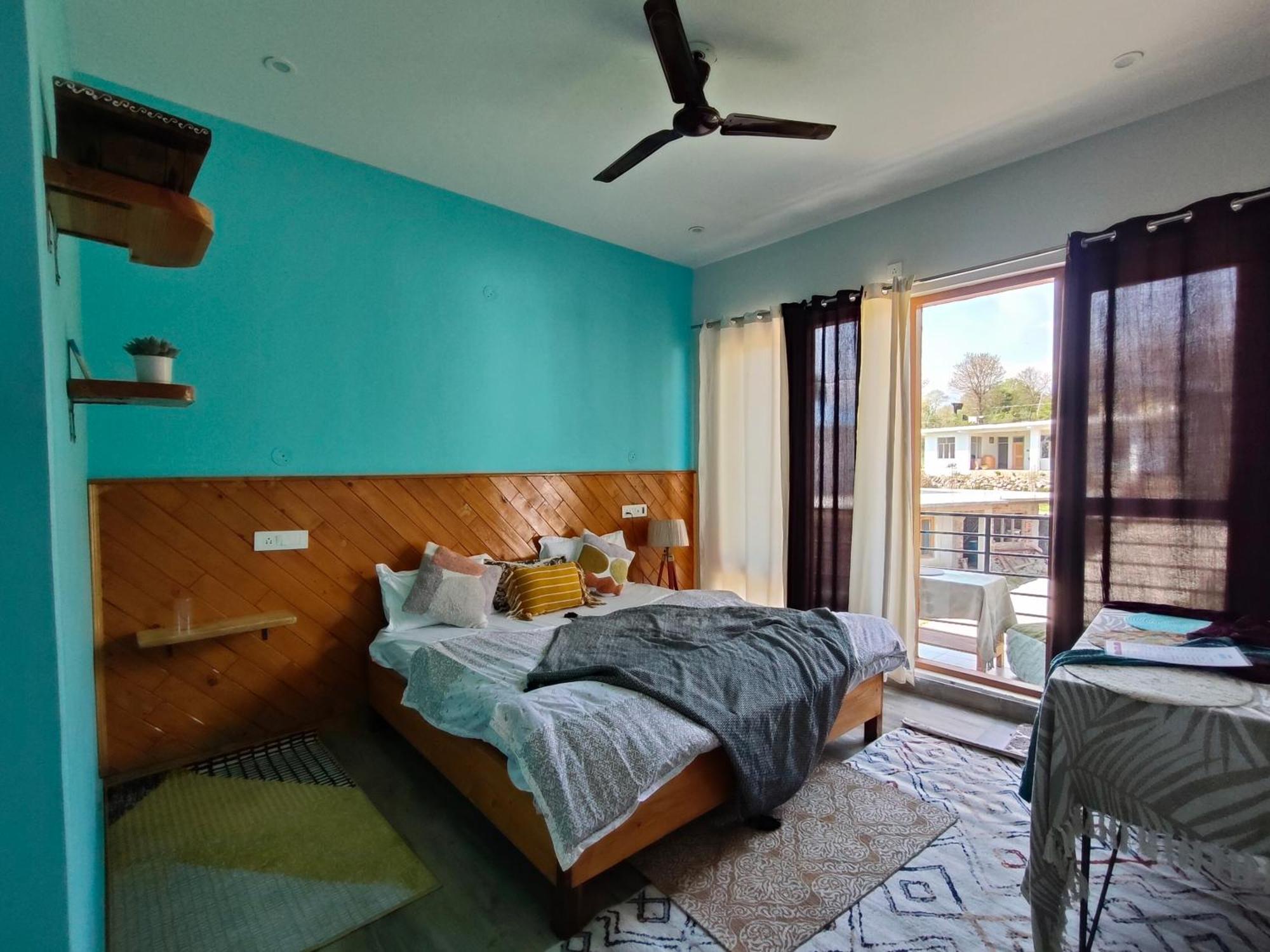 Flyscape Hostel Bīr Екстериор снимка