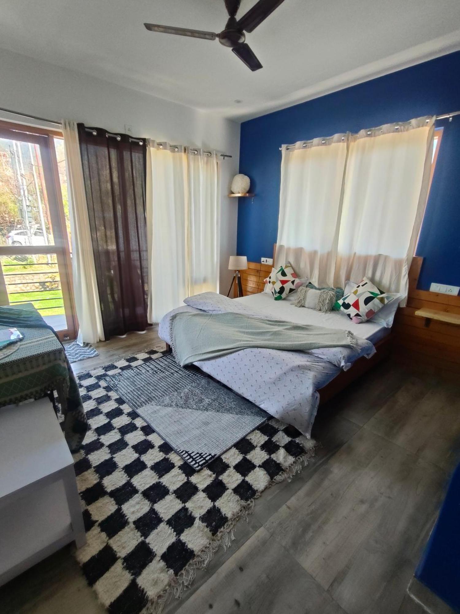 Flyscape Hostel Bīr Екстериор снимка